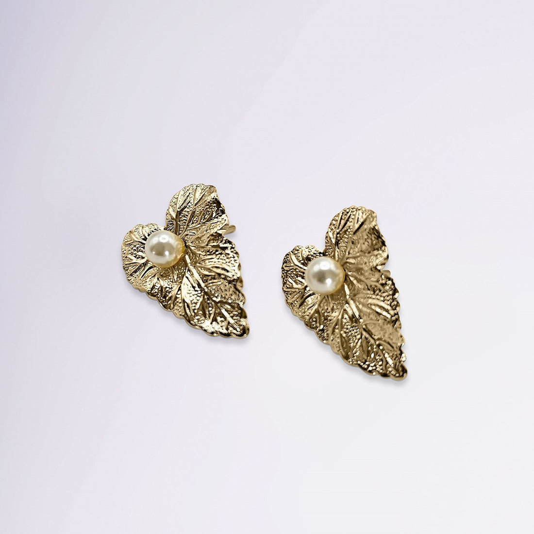 Boucles d'oreilles FEUILLE en plaqué or avec perle - Design feuille élégant